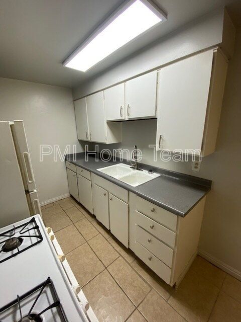 Building Photo - 3476 Brinker Ave