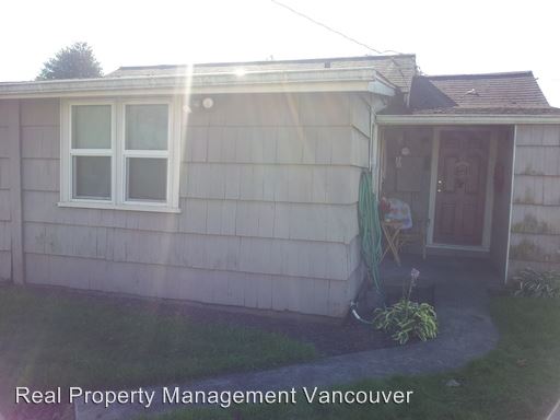 Primary Photo - 302 1/2 Alder St