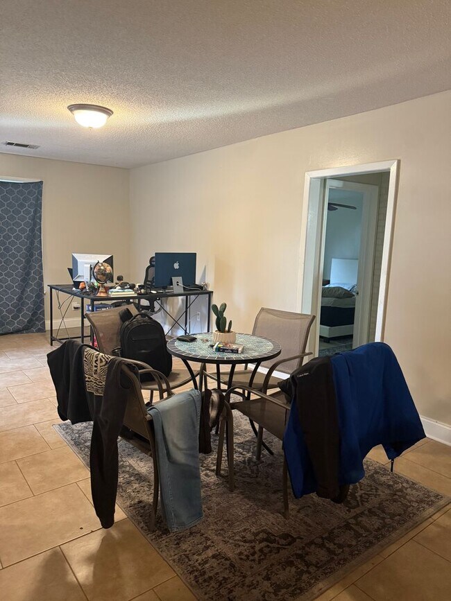 Foto del edificio - 497a Co Rd 101