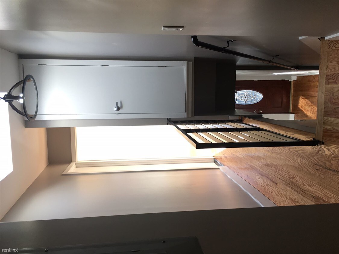 Foto principal - 127 Hart St