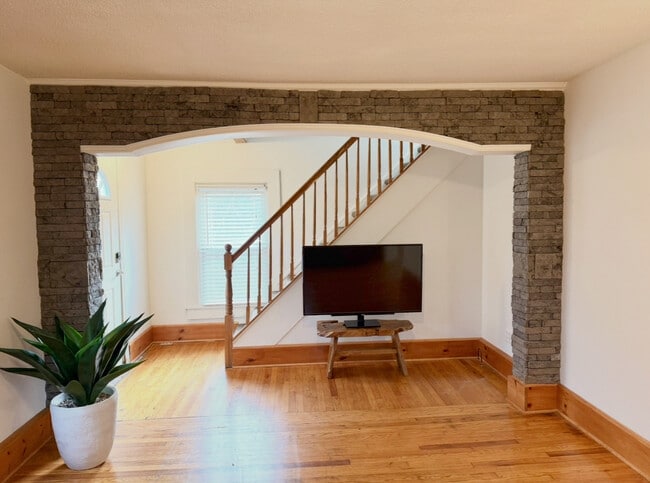 Foto del edificio - 11 Meadow St