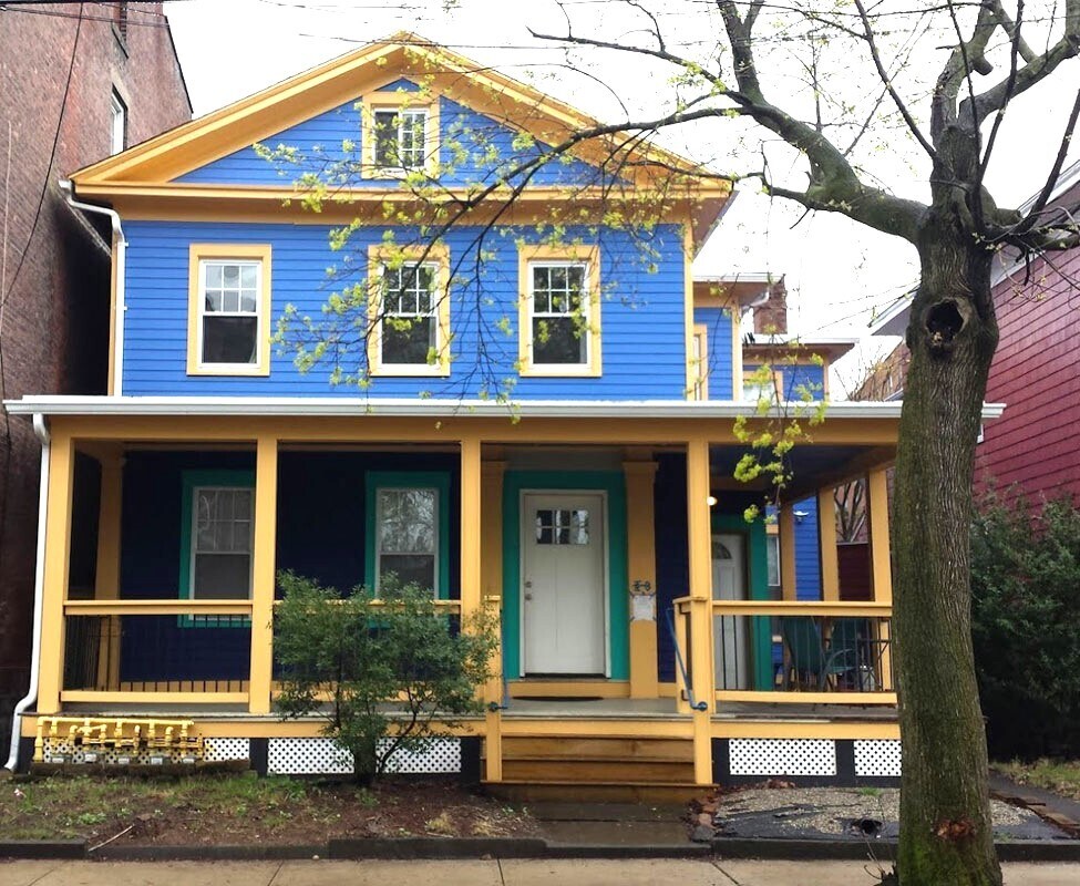 Koi House - 40 Lyon St