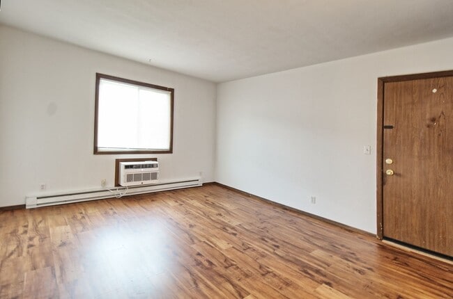 Interior Photo - 4012 Renn Hart Hills