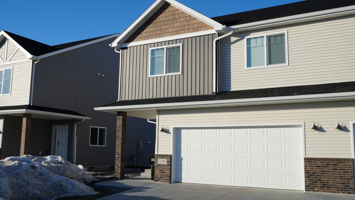 Foto principal - 2147 Allison Lane West
