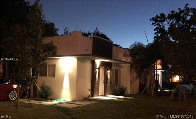 3 br, 2 bath House - 9634 NW 2nd Ave photo'