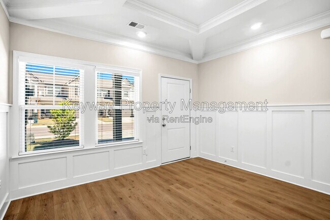 Foto del edificio - 3225 Venetian Dr