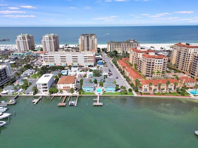 Foto del edificio - 483 E Shore Dr