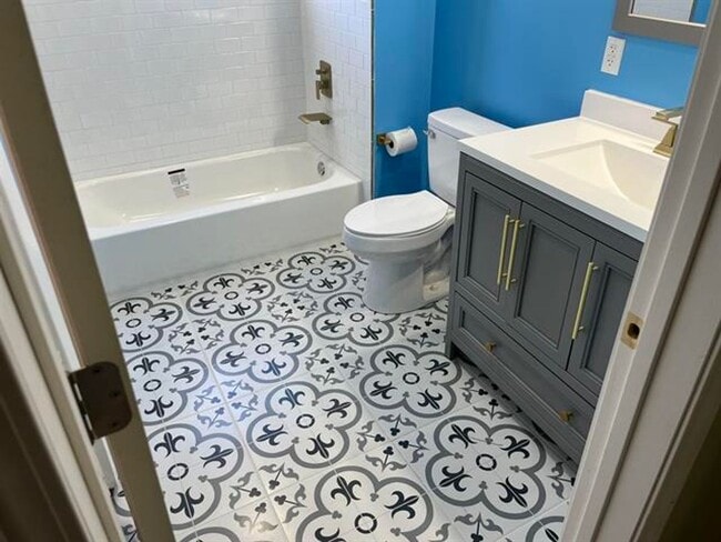 Building Photo - Questions pleas contact Joshua LaFever 501...