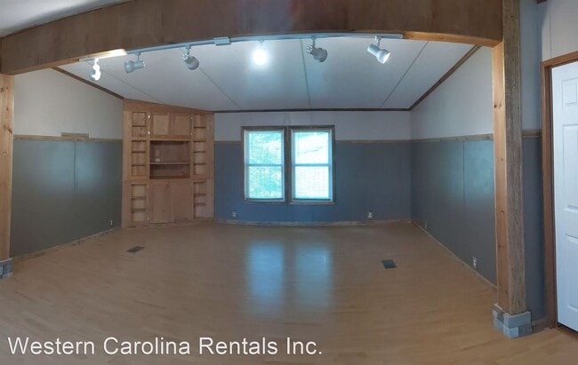 Building Photo - 3 br, 2 bath House - 62 Red Pepper Road