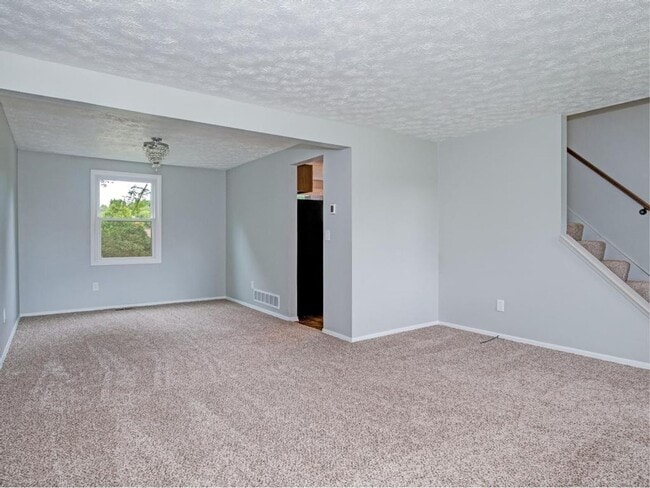 Building Photo - Beautiful Home for Lease in Reserve Townsh...