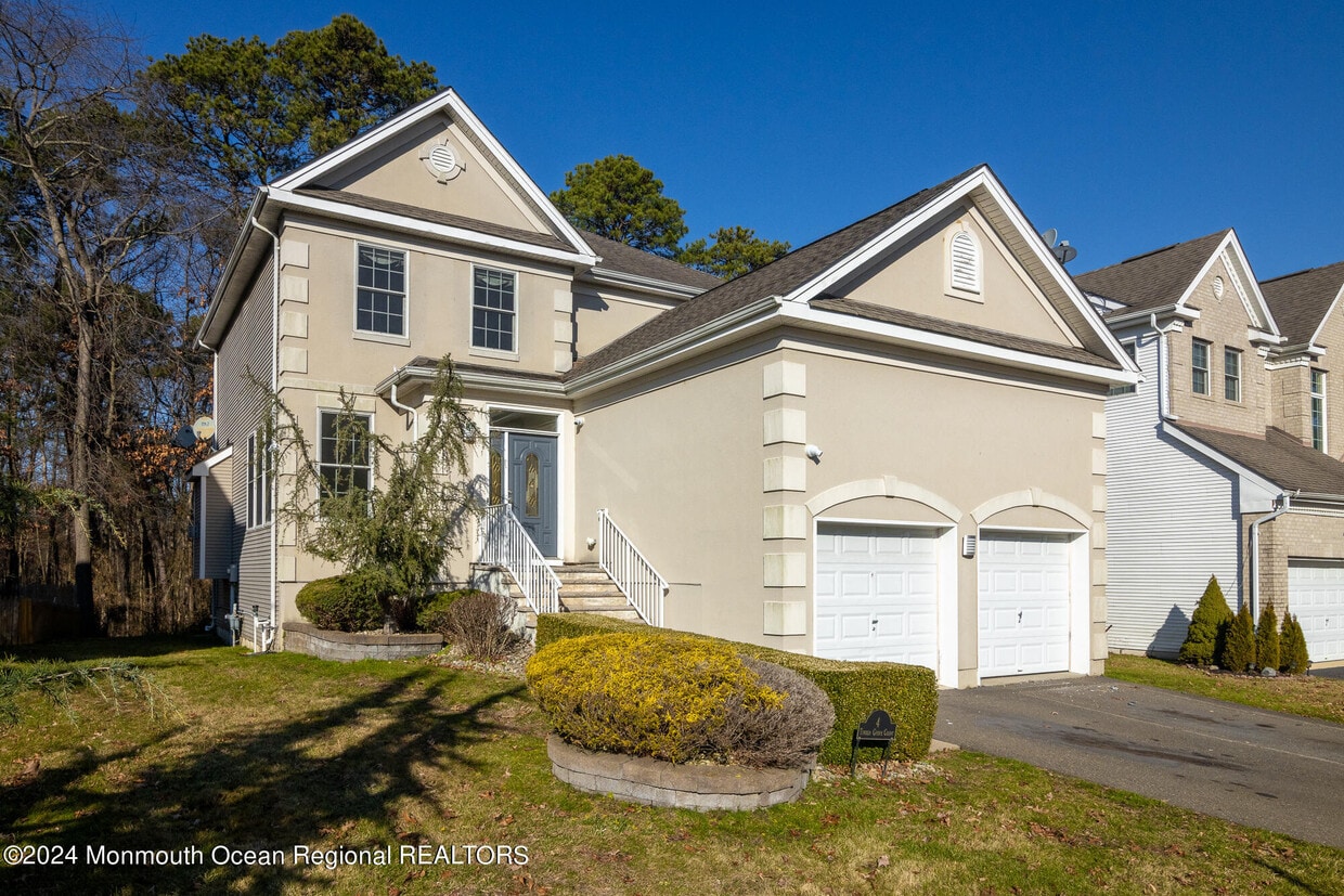 Foto principal - 4 Timber Grove Ct