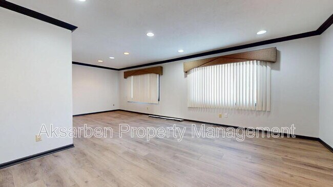 Foto del edificio - 3303 28th St