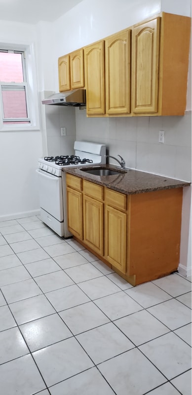 Primary Photo - 2014 74th St