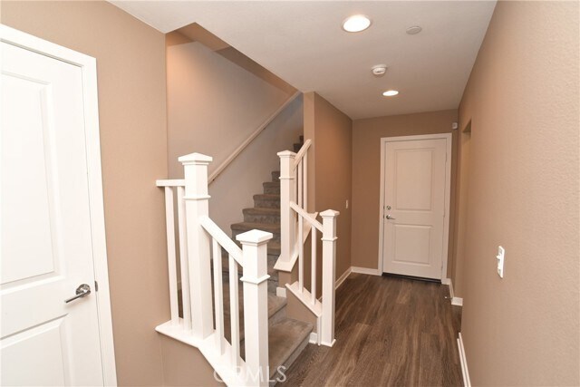 Building Photo - 25 Eagles Nest Dr