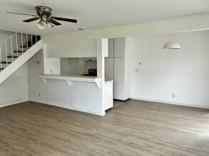 Building Photo - 4714 Greenholme Dr