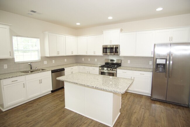 Building Photo - Hardin Valley 4br+bonus room!