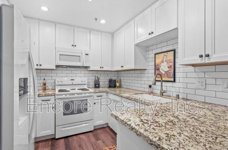Foto principal - 11255 Tierrasanta Blvd