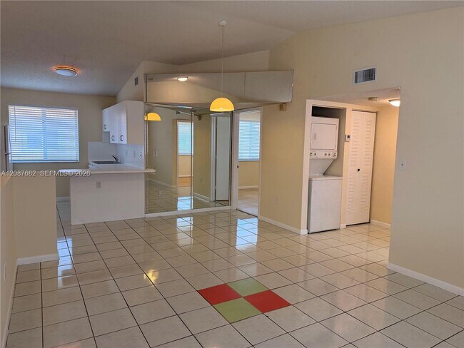 Building Photo - 8019 Lake Dr