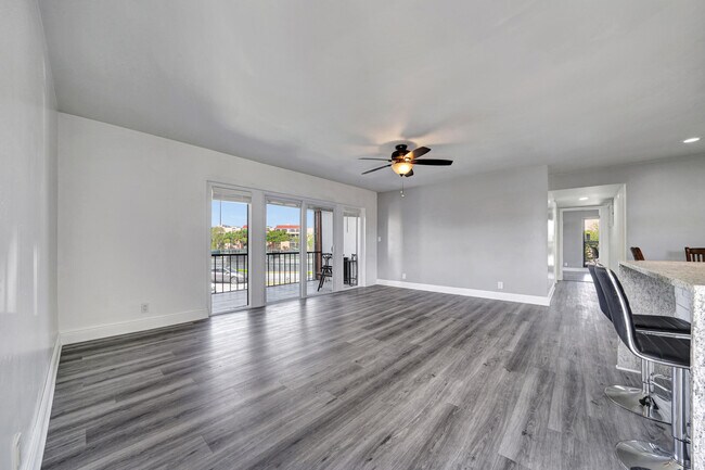 Building Photo - 516 Osprey Dr