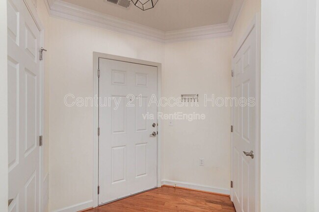 Foto del edificio - 2101 N Monroe St