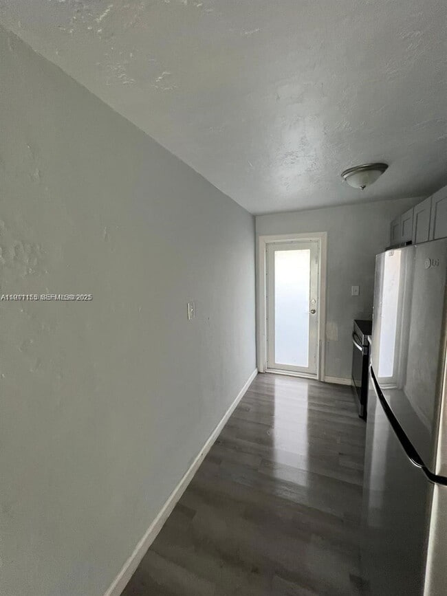 Building Photo - 2864 NW 6th Ct