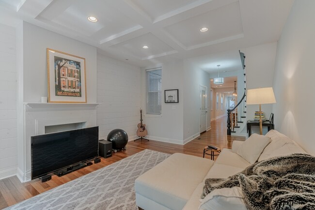 Building Photo - 223 S Collington Ave