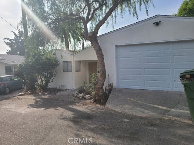 Building Photo - 5105 Irvington Terrace