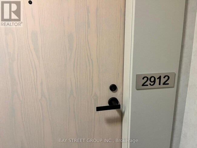 Photo du bâtiment - 8 Interchange Wy