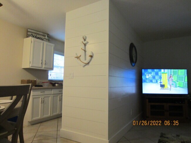 Foto del edificio - 47 Woodland Dr