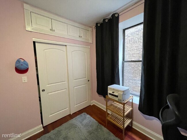 Building Photo - 2 br, 2 bath Condo - 6414 N Hoyne 2E Unit 2E