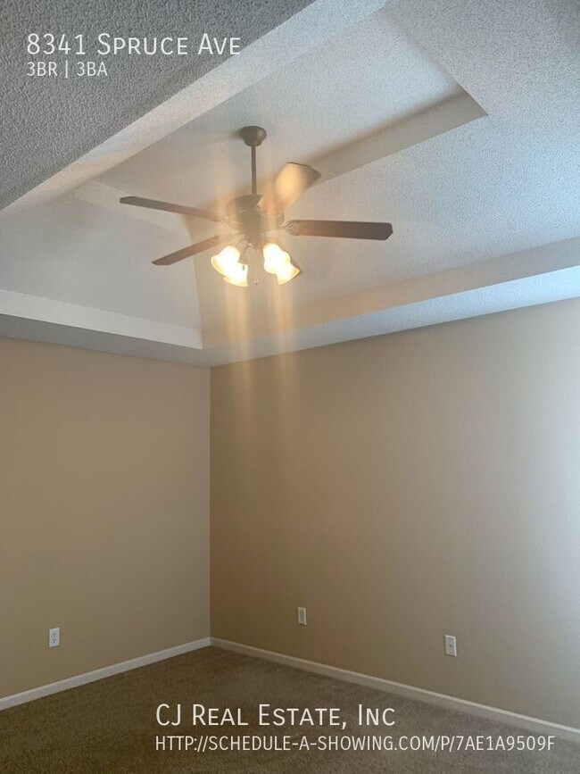 Foto del edificio - 8341 Spruce Ave