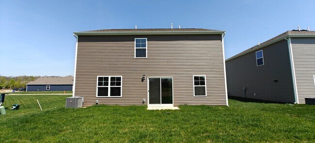 Building Photo - 3823 Miltonsbury Dr