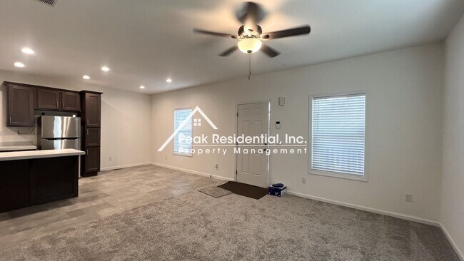Foto del edificio - Brand New Sacramento 3bd/2ba Home!