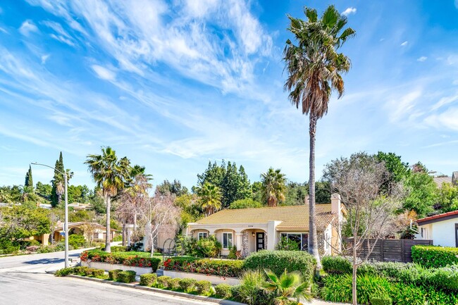 Building Photo - 3194 Rossini Pl