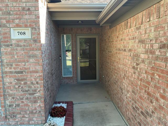 Foto del edificio - 708 Ridgehill Dr