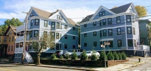 Building Photo - 7 bedroom in Providence RI