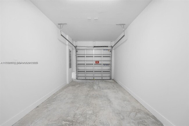 Building Photo - 1280 N Flagler Ave