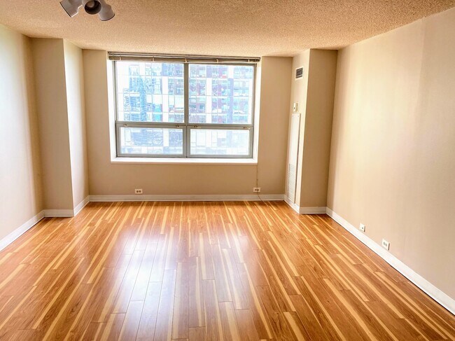 Foto del edificio - 474 N Lake Shore Dr