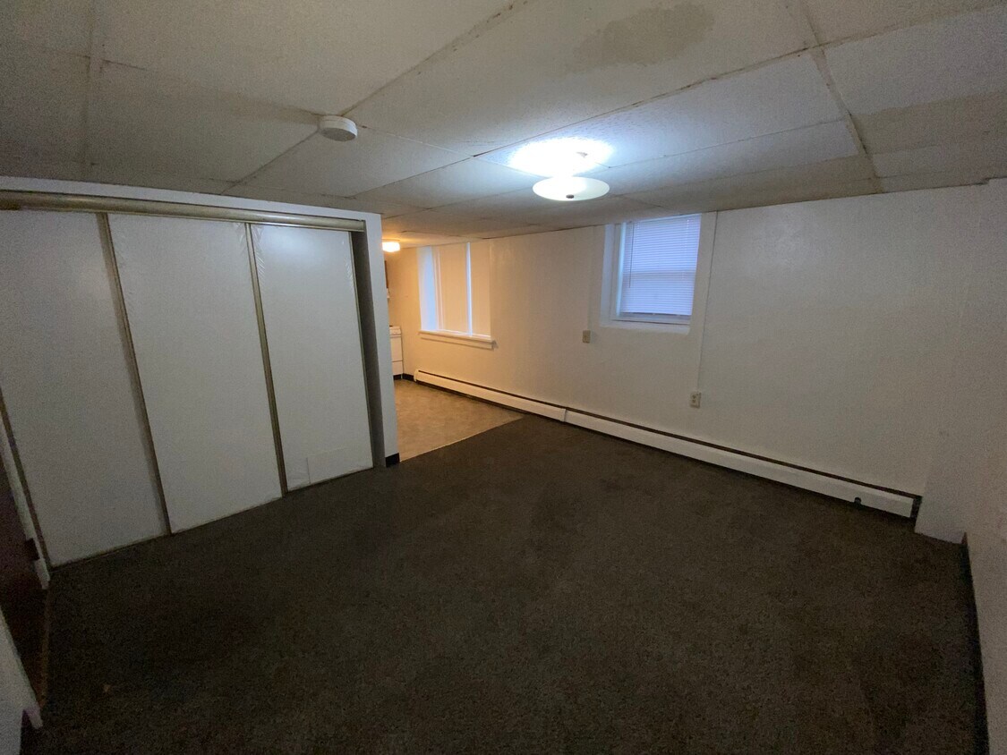 Foto principal - 1143 1st St NW