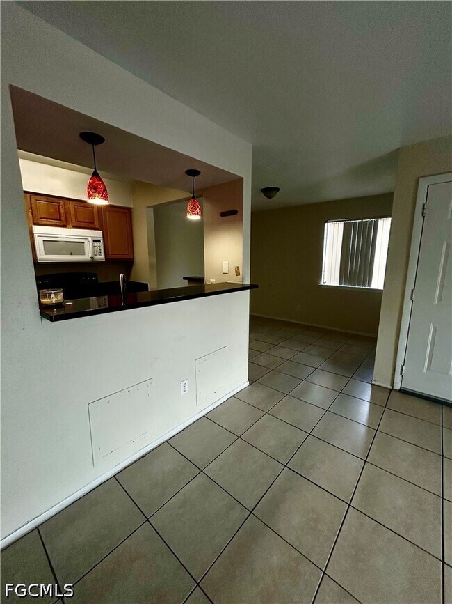 Foto del edificio - 2929 Winkler Ave