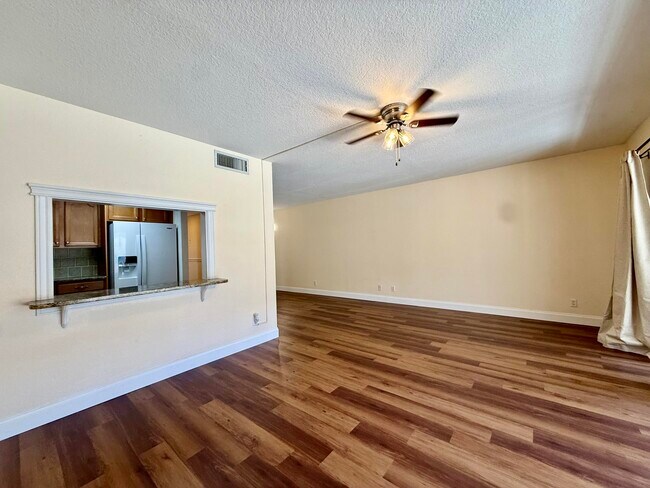 Foto del edificio - 342 Southwind Dr