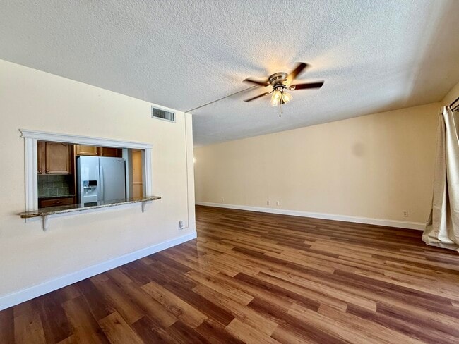 Building Photo - 342 Southwind Dr