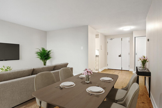 Interior Photo - The Ascot