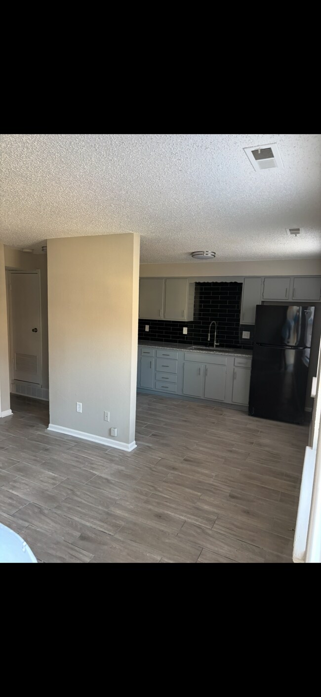 Foto del edificio - Bonner Springs Apartment Complex