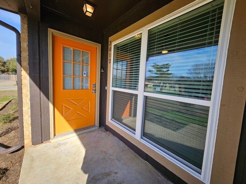 Foto principal - 3012 Timothy Ln
