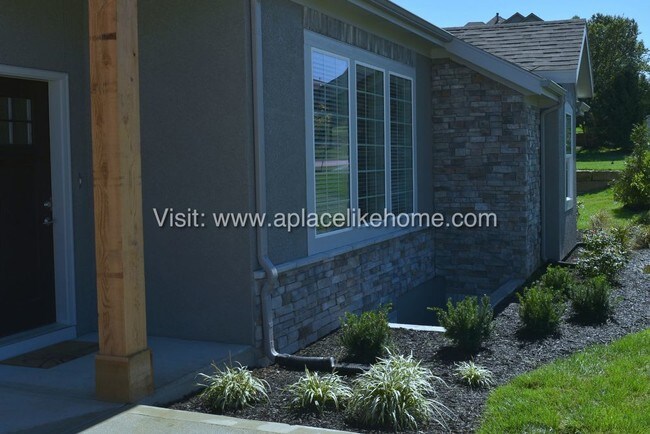 Building Photo - 23927 W 66th St Shawnee KS 66226