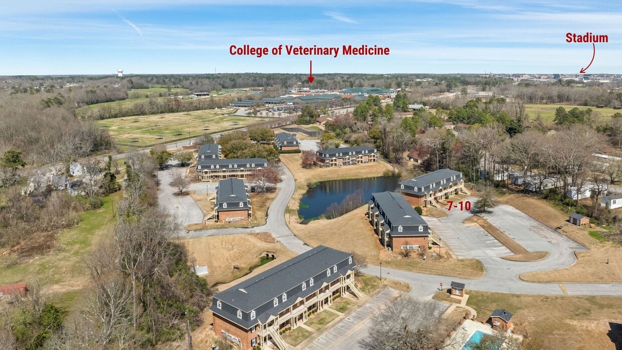 Building Photo - The Brookes Condos, 07-10