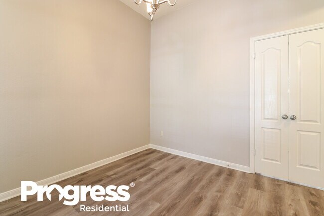 Building Photo - 3723 Eagles Nest St