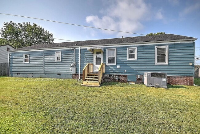 Building Photo - 2361 Hiwassee Dr