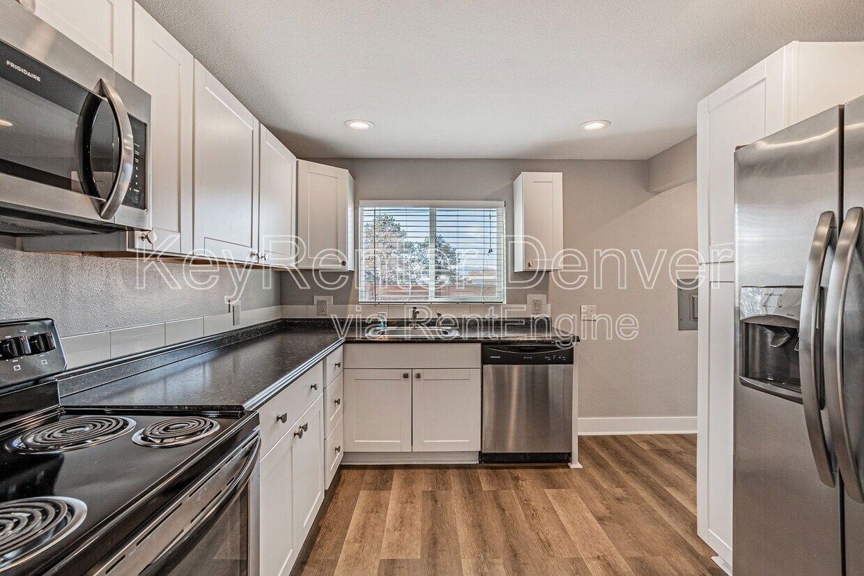 Foto principal - 4971 Clayton St